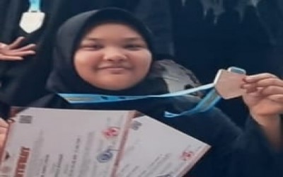 SISWI SMPN 5 MAKASSAR RAIH JUARA 2 PENCAK SILAT HASANUDDIN CHAMPIONSHIP TINGKAT NASIONAL KOTA MAKASSAR